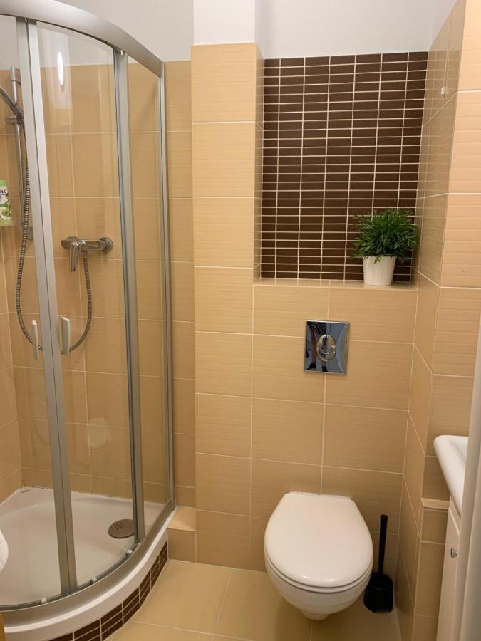 Apartament Złota 81