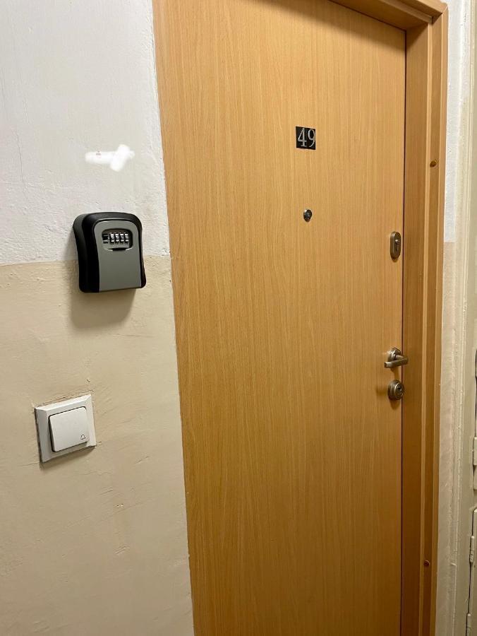 Apartament Złota 81
